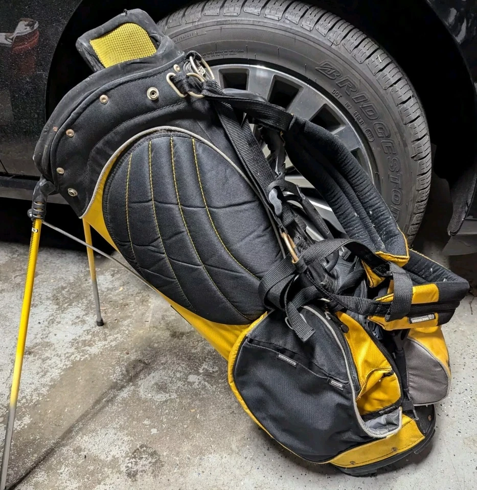 Bolsa de Transporte de Golf con Soporte de Cerveza Ogio Grom BUFFALO WINGS BWWW Divisor de 8 Vías Raro Foto 2 de 4