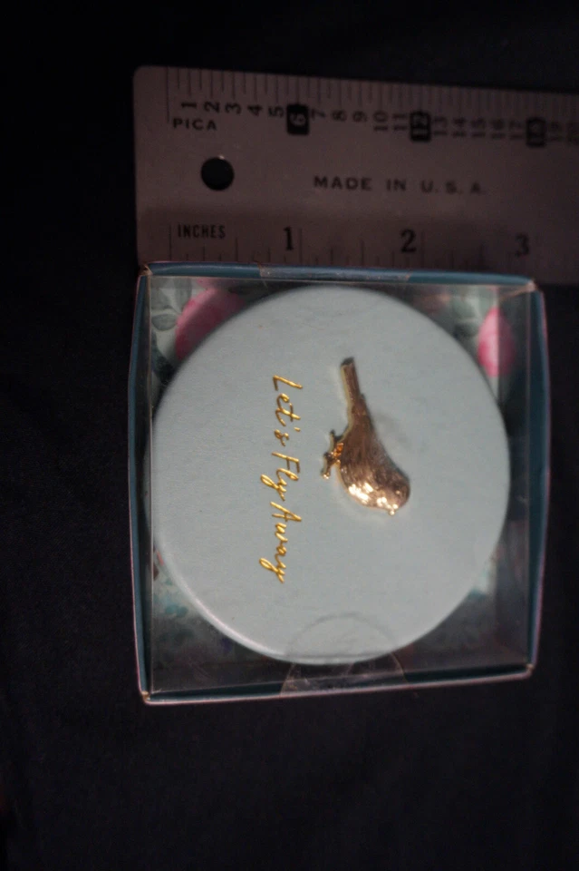 Birds of a Feather Compact Mirror "Let's Fly Away" Two's Company - Image 4 of 4