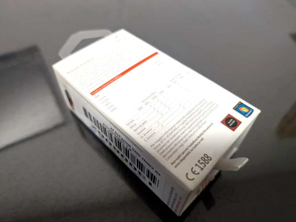 Vintage Vodafone Internet Key HUAWEI K3806 3G 14.4 Mbs Chiavetta Modem USB - Immagine 3 di 3