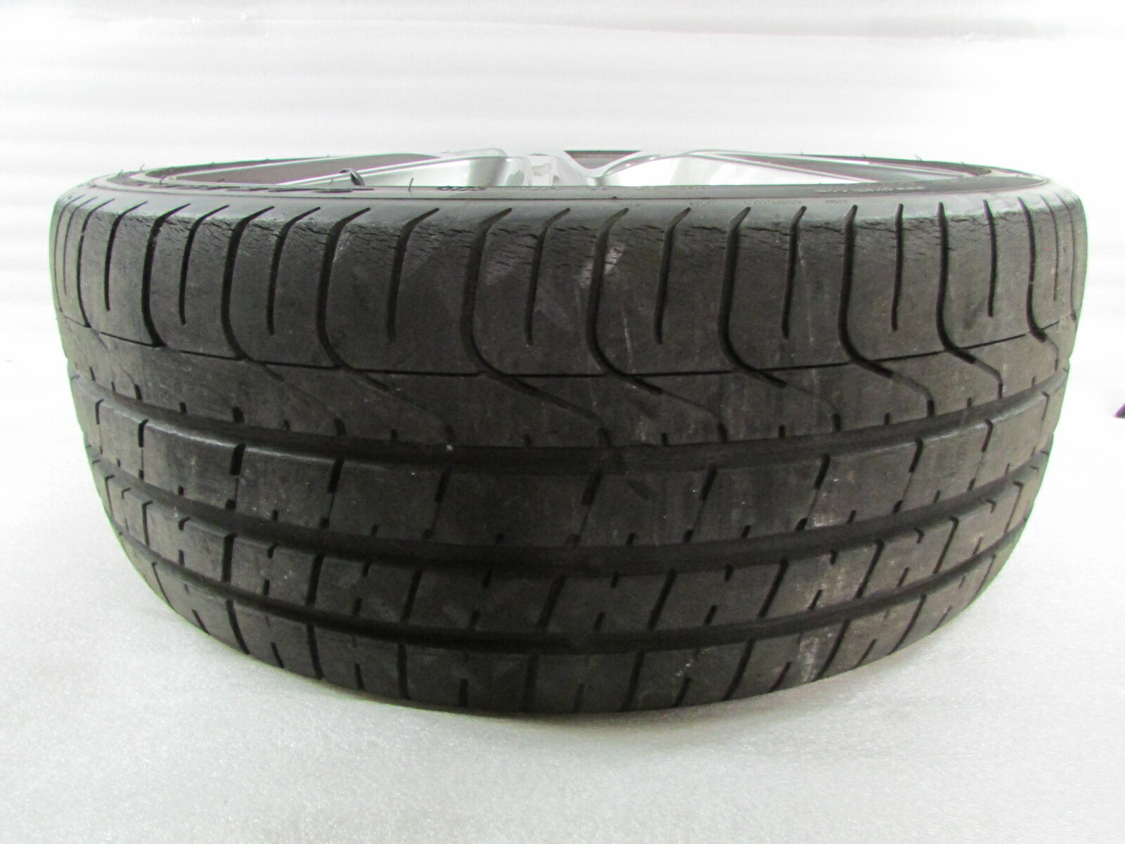 Ferrari California, Front Wheel, 20", Damaged, Used, P/N 242156