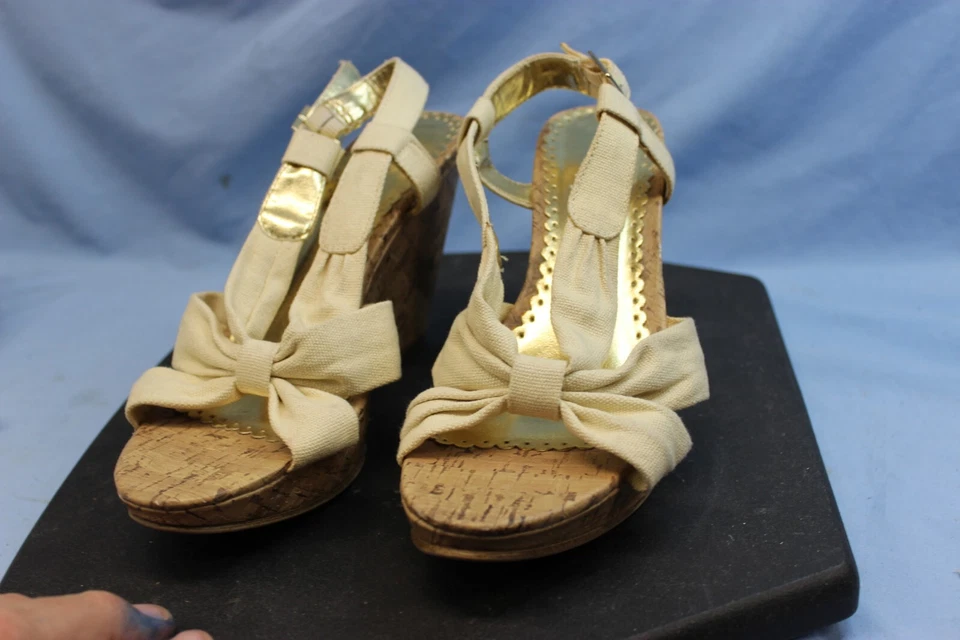 Sandalias Hilda de tacón Rampage para mujer talla 8,5 M cuña de corcho BLANCO punta abierta Foto 3 de 4