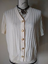 ST.JOHN Basic Pattern Knit Top Short Sleeves Sweater Gold-Button V-neck Cream S