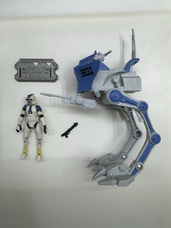 Hasbro Star Wars The Clone Wars AT-RT Vehicle w/ ARF Trooper 3.75” Loose  Lot 4