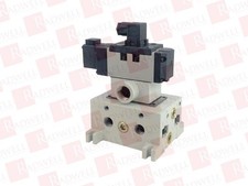 SMC VV721-04R-E04D3 / VV72104RE04D3 (NEW NO BOX)