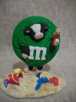 Green M&M - Sand Trap - Beach Day - Mary Moo Moo Cow Figurine
