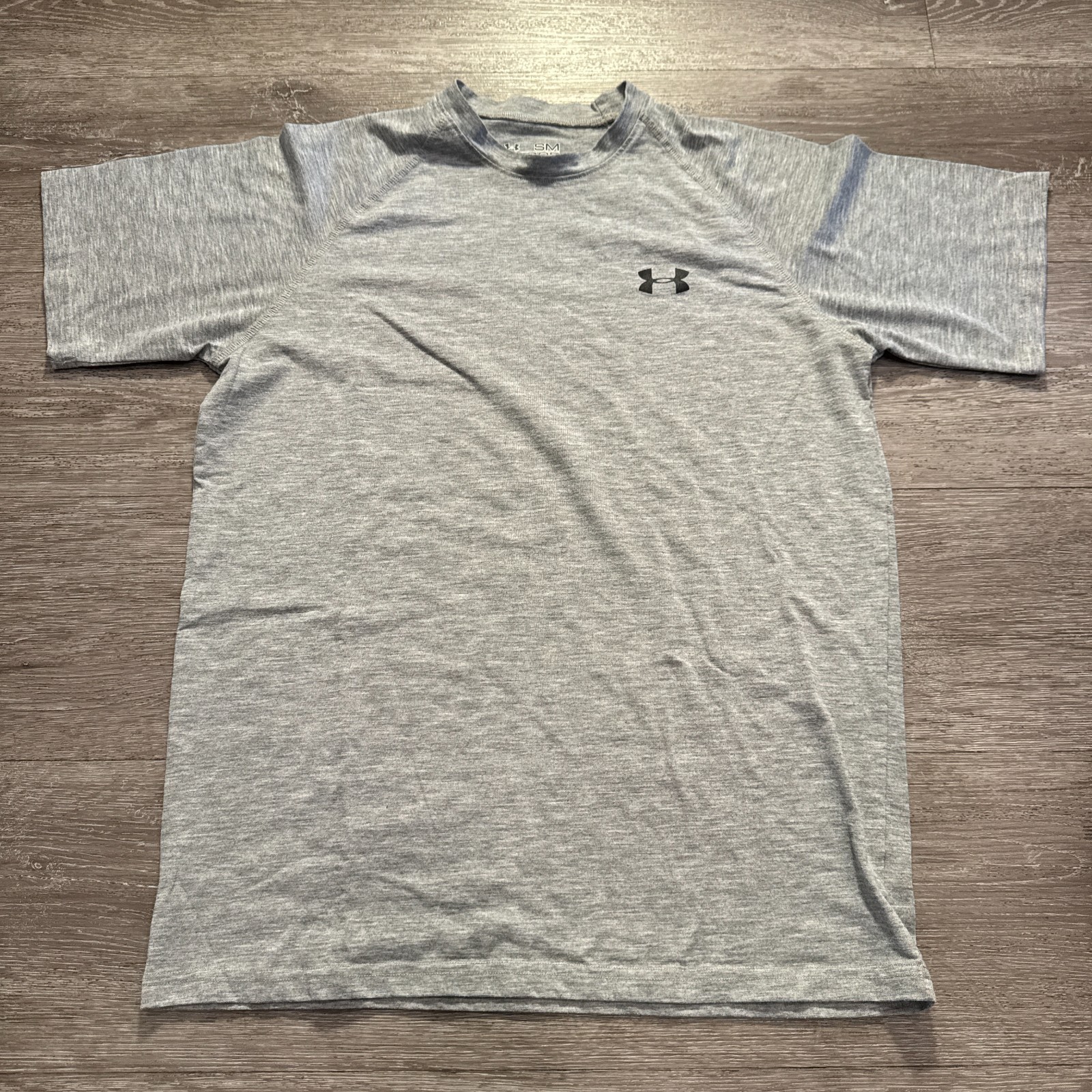 Under Armour Shirt Mens Small Gray Tee Short Sleeve Performance Loose Workout