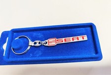 PORTACHIAVI SEAT ROSSA SCRITTA 3D STEMMA LOGO SEAT AUTO METALLO CROMATO ROSSO