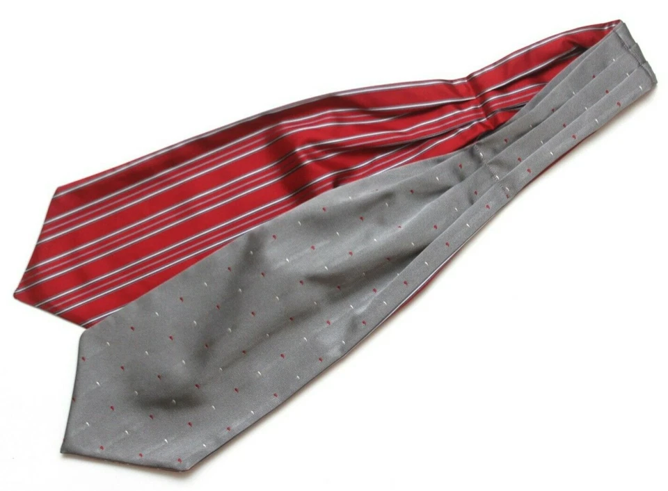 NUEVO CON ETIQUETAS Gris y Rojo Rayas Reversible Seda Ascot Camellucci A172 Foto 2 de 4