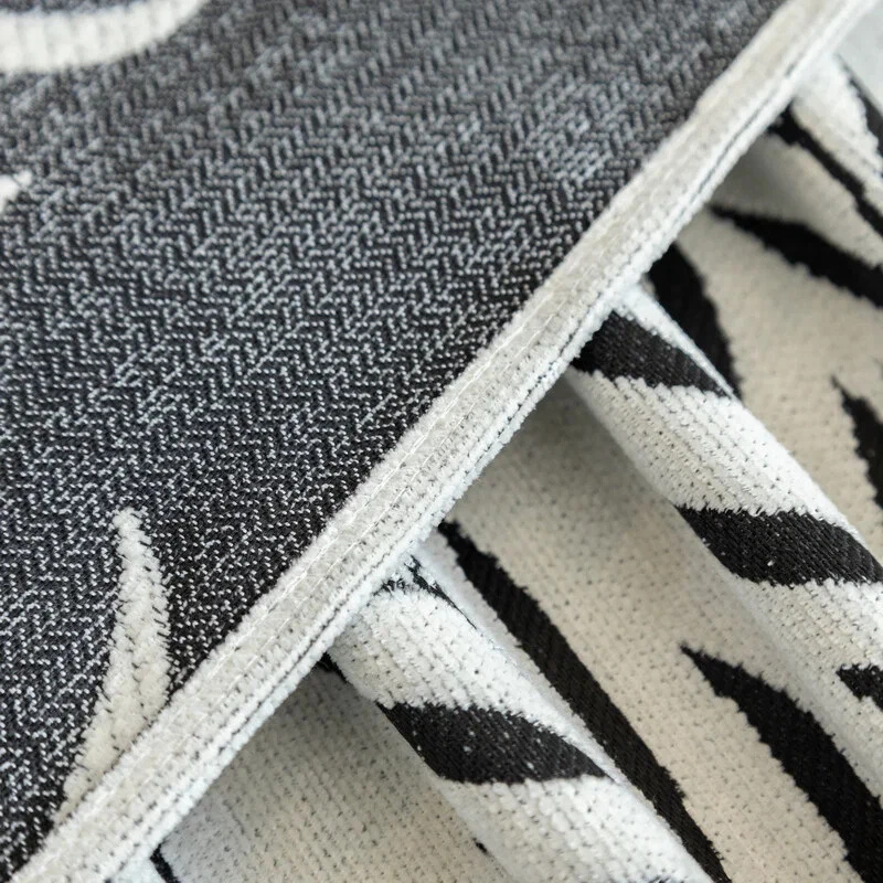 Nordic Chenille Sofa Throw Blankets Printed Couch Blanket Leisure Beach Towel - Image 4 of 4