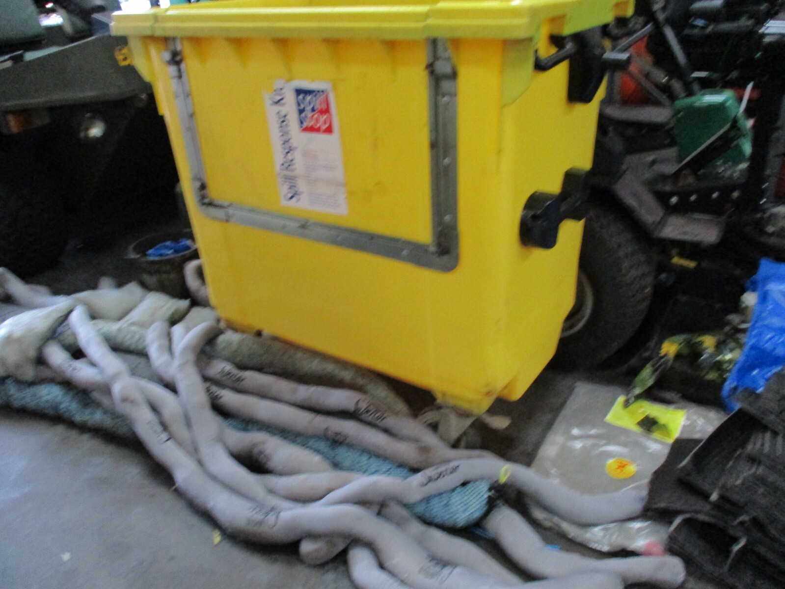 Oil Spill Kit 4 Wheel Bin For oil & fuel spills We all need one