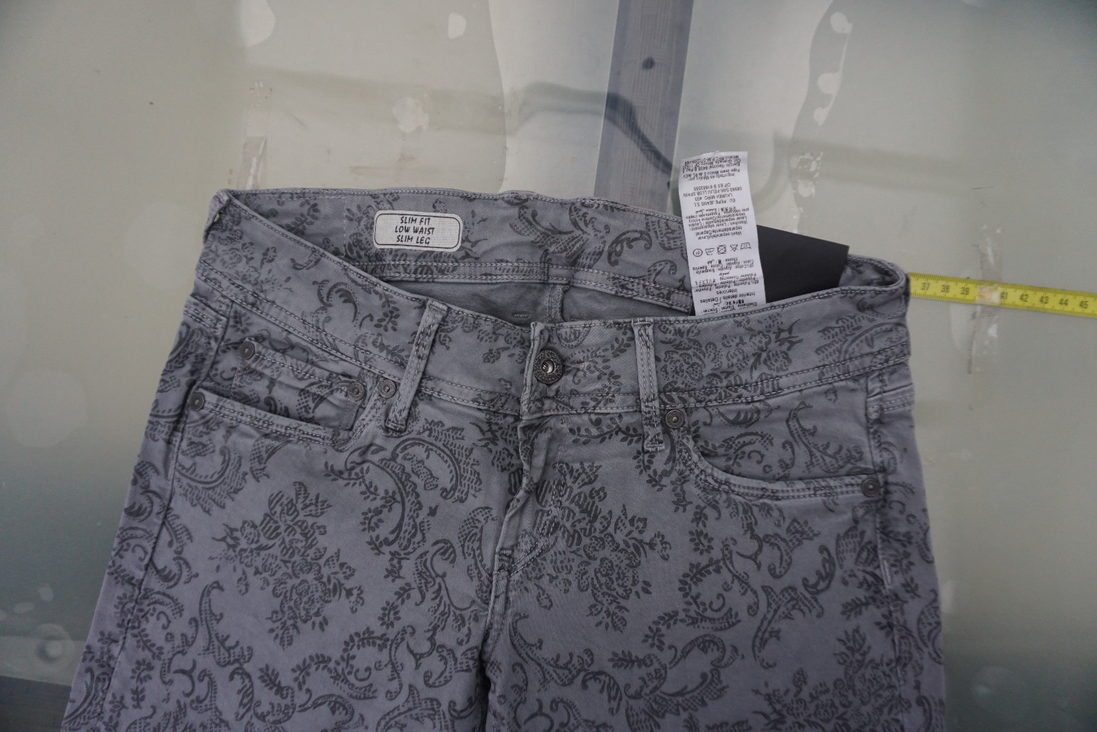 Jeans Pepe Jeans London SKITTLE - Taille W27/32, Vert Clair, Coupe Slim - Neuf Avec étiquettes