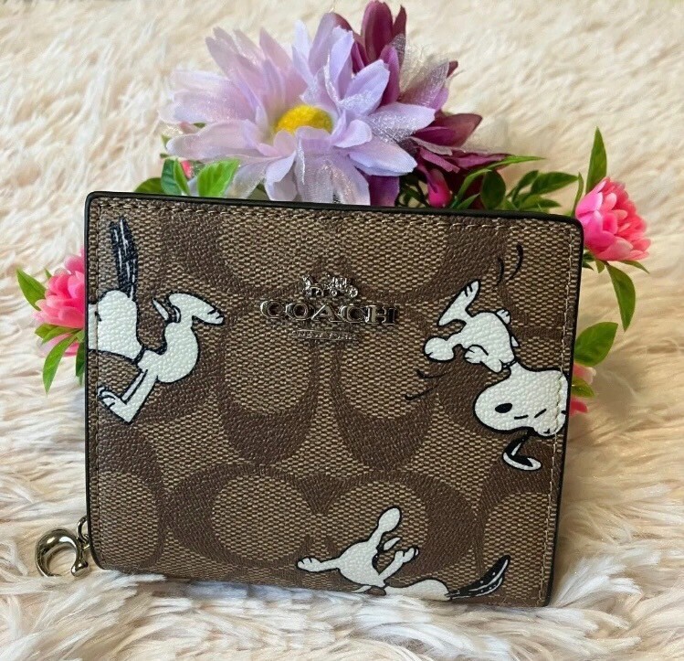 Cartera COACH x PEANUTS Snoopy Print Firma Pequeña a Presión Outlet Nueva Japón