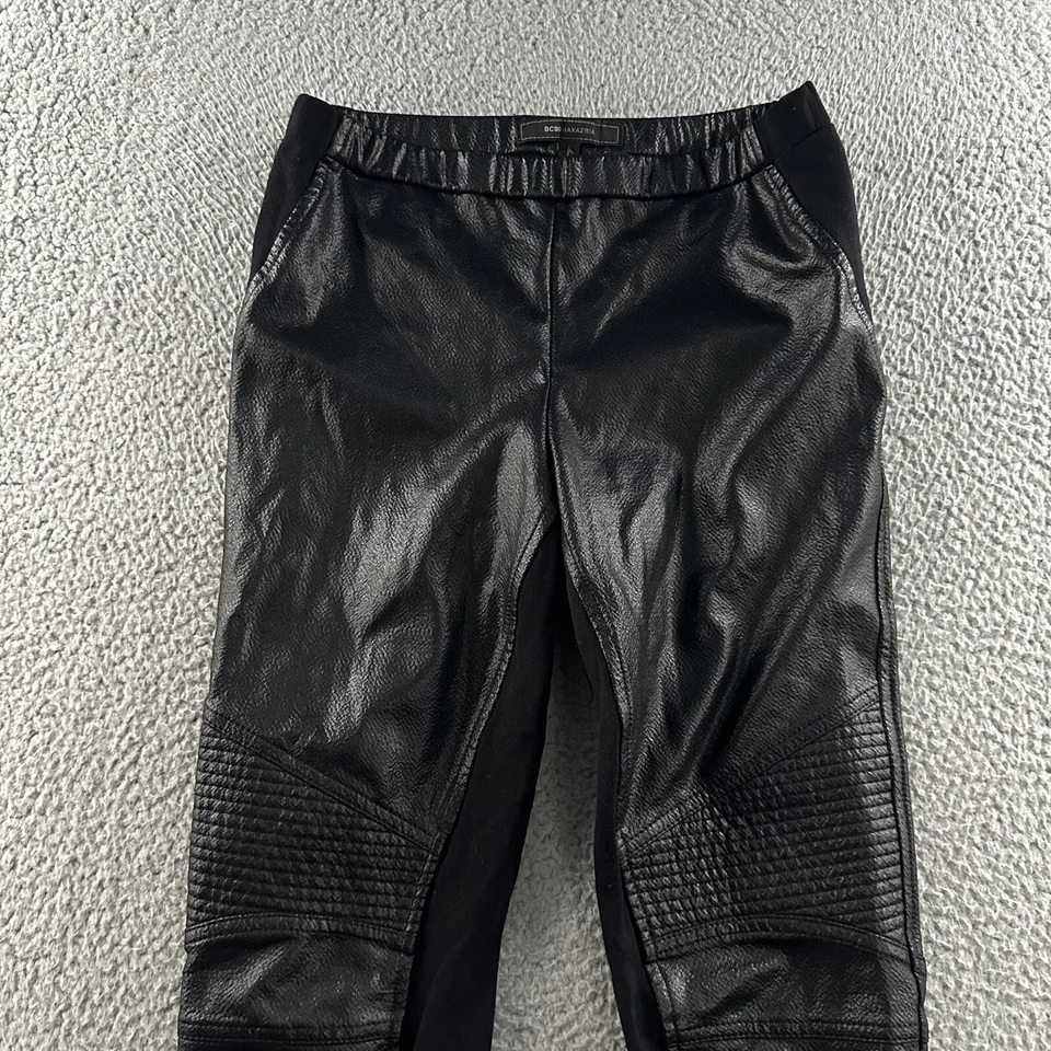 Pantalones para mujer BCBGMAXAZRIA negros pequeños moto leggings imitación cuero mezcla de poliéster Foto 2 de 4