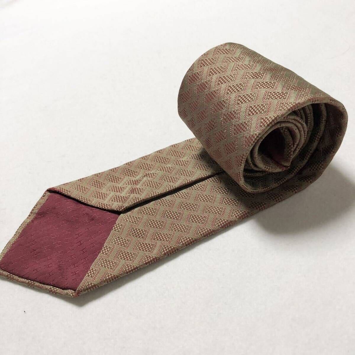 HERMES Tie Rectangular Geometric Pattern 100 Silk… - image 3