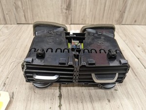 16-22 OEM BMW G11 G12 740 750 M760 B7 Rear Center Console AC Air Vent Grille