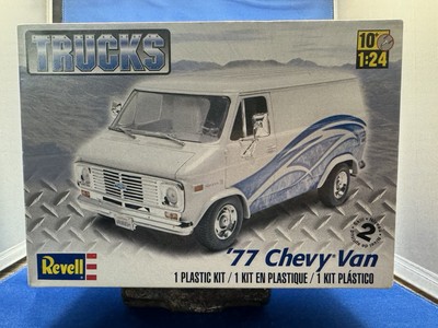 REVELL TRUCKS '77 CHEVY VAN MODEL KIT Inside Sealed Open Box New