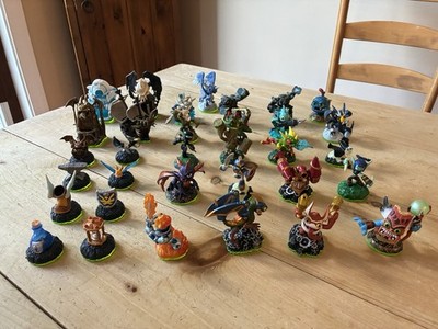 Skylanders: Spyro s Adventure Collection - Mixed Lot of 30+ Figures & Items