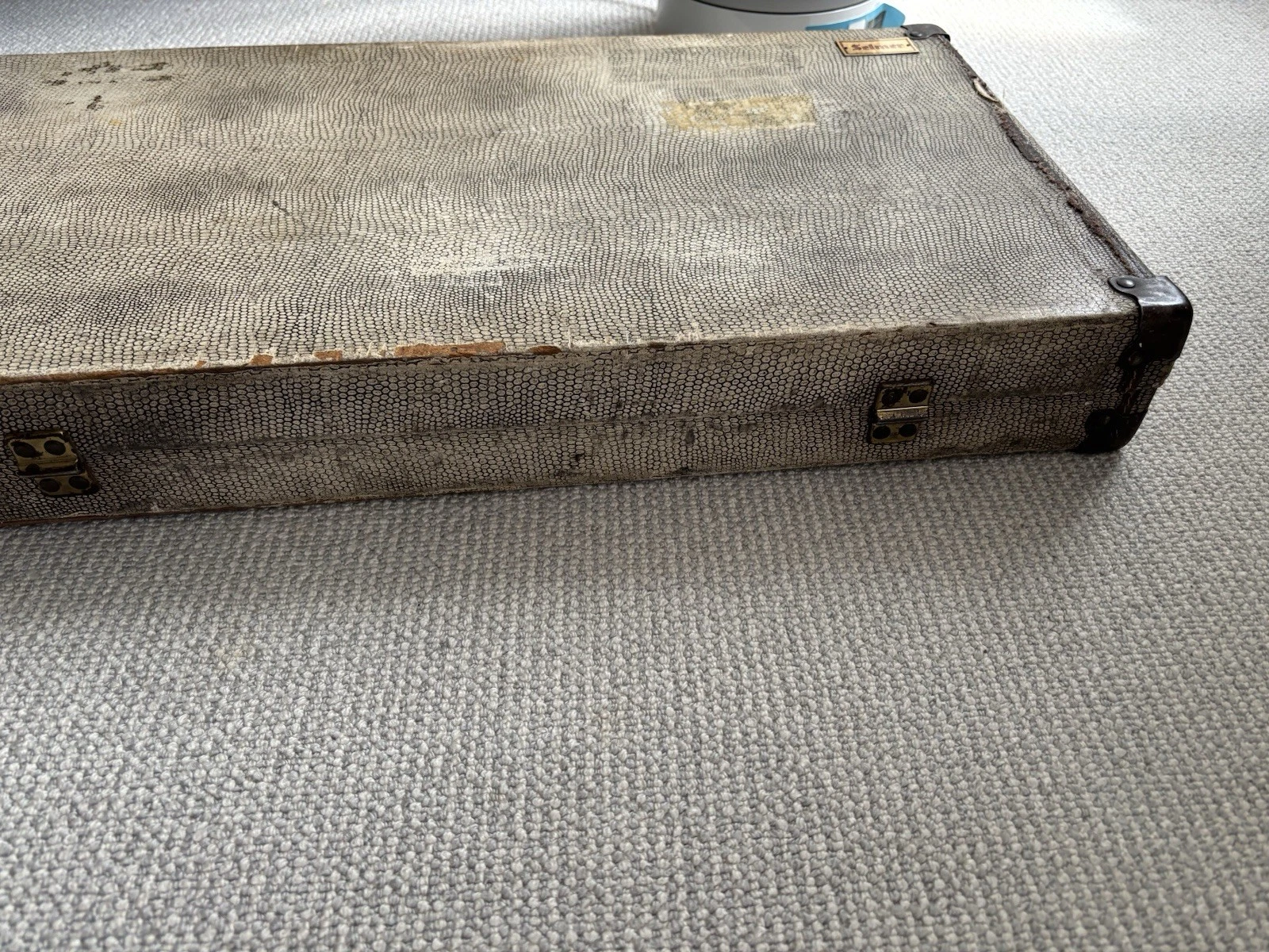 Picture 4 of 6