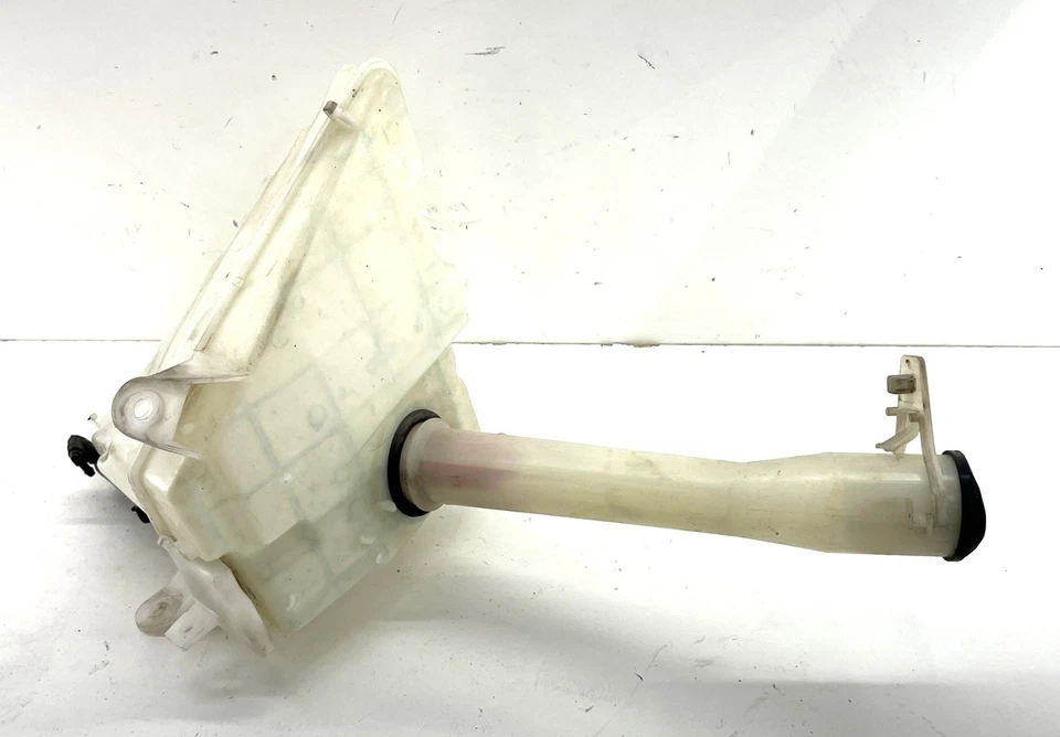 TOYOTA 4RUNNER 1996-2002 PARABRISAS LAVADORA DEPÓSITO BOTELLA CON BOMBA OEM Foto 4 de 4