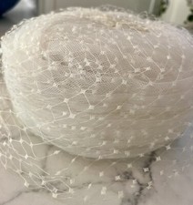 VINTAGE COLLETTE CATHAY WHITE TULLE AND NET PILLBOX HAT