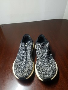 yeezy preto e branco