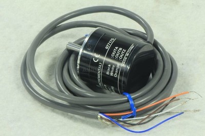 ONE E6B2-CWZ5B 100P/R Rotary Encoder E6B2CWZ5B New In Box @zx