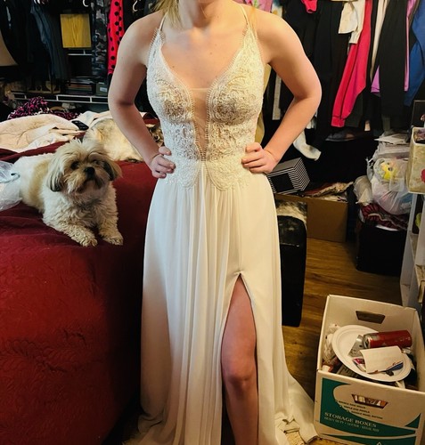 FAVIANA GOWN