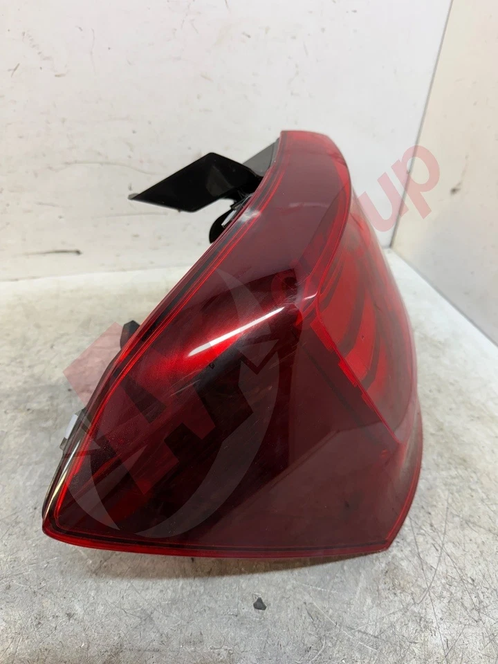 VOLKSWAGEN POLO MK6 FL 21-25 LEFT PASSENGER SIDE N/S REAR TAIL LIGHT LED - Image 2 of 4