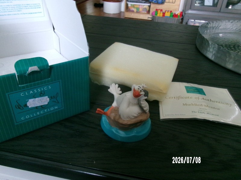 Walt Disney Classics -Scuttle (WDCS Sculpture Only)-New in Box w/COA #4003075