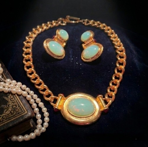 Vintage Elizabeth Taylor for Avon “Taylored Style Collection” Necklace, Earrings