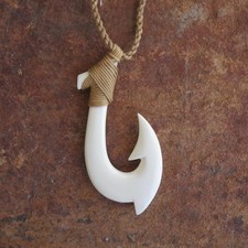 Hawaiian Design Jewelry Tribal Fish Hook Bone Carved Necklace Choker 35173