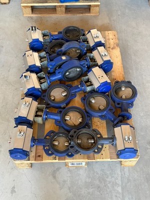 Konvolut CRANE Absperrklappen + REVO Pneumatik-Schwenkantriebe gem. DN100/DN125