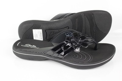 Clarks Women's Brinkley Floral Flip Flop Sandals Black Patent Cloudsteppers
