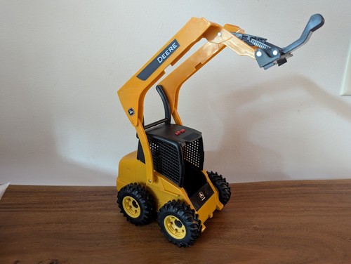 ERTL John Deere Toy Skid Loader Skid Steer With Lights & Sounds Farm Toy MINT - Picture 3 of 6