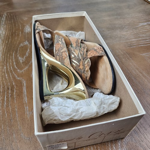 Vintage Onex leather Abstract heels Size 6 With Original Box 1988