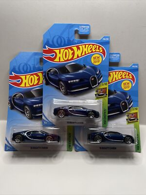 Hot Wheels Exotics '16 Bugatti Chiron Blue Lot Of 3