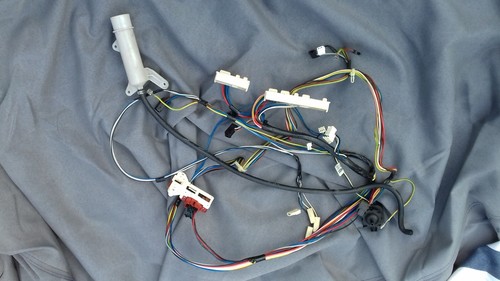 TELEFUNKEN  WASCHMASCHINE Kabelbaum Tür schloss Mod. TFW9441FC4