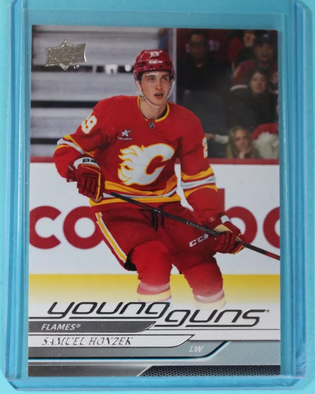 Samuel Honzek trading card