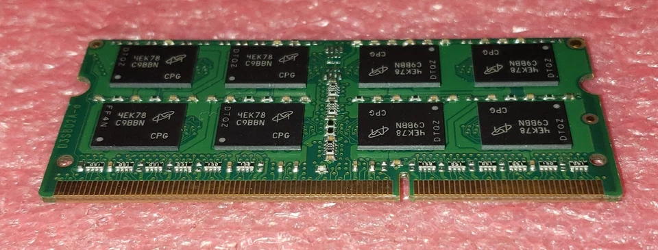 Crucial 4GB (1-Stick) DDR3 1600 PC3-12800 SODIMM Memory CT51264BF160B.C16FKR - Image 2 of 2