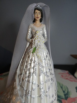 The Hamilton Collection The Royal Bride Queen Elizabeth II First Edition 2013