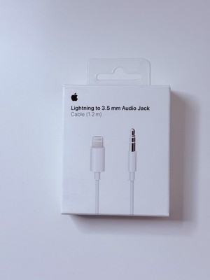 Apple Lightning to 3.5 mm Audio Jack Cable (1.2 m) Brand New Sealed