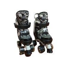 Kuxuan Skates Boys  Girls Camo Adjustable Skates w/Light up Wheels 10c-13c NWOT