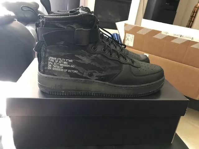 Nike Air Force 1 AF1 MID QS Tiger Camo Size 10.5 New!!! |