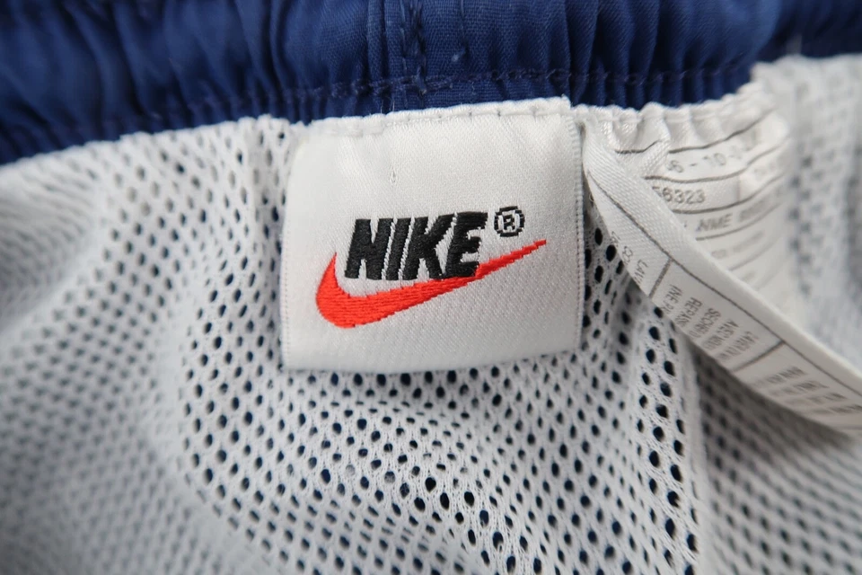 Bermuda de corrida vintage Nike masculina XL branca etiqueta azul bandeira americana tênis de natação - Imagem 2 de 4