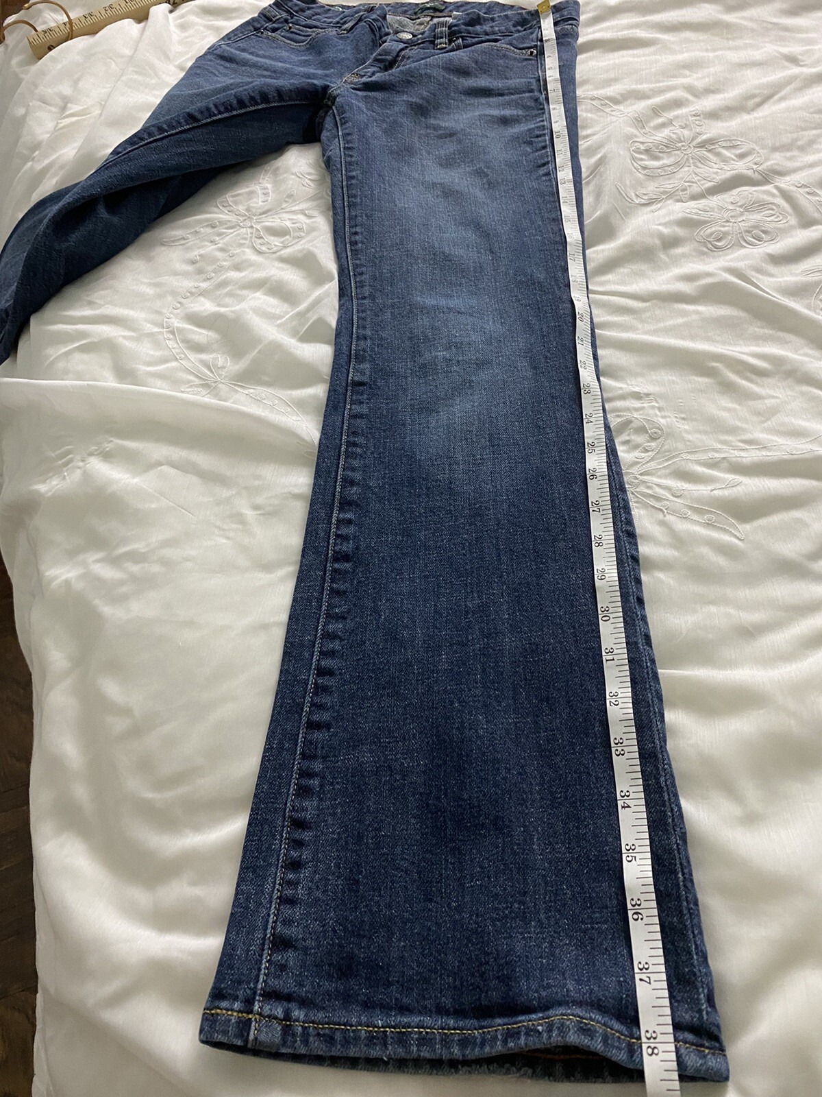 J. Crew Woman’s Denim Jeans Medium Wash Blue 26R Bootcut Y2K image 8