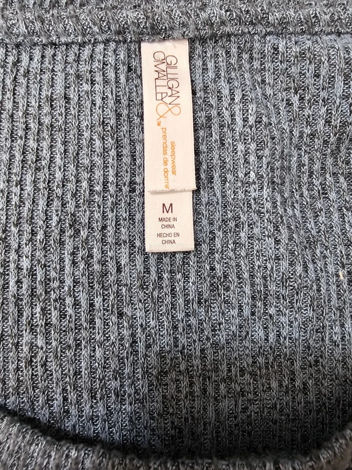 Prendas para dormir Gilligan & O'Malley Top Blusa Manga Campana Talla Mediana Verde azulado y Negro Foto 2 de 4