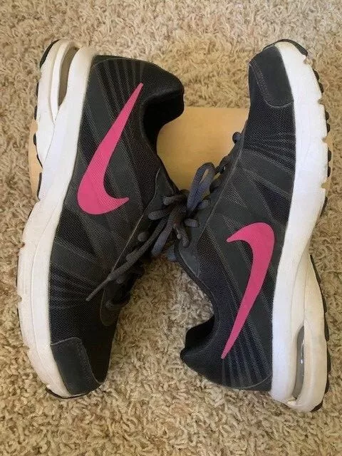 Buy Black Sports Shoes for Women by NIKE Online