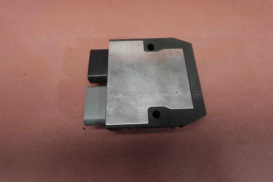 2010-2019 Ducati Multistrada 1200 1200S Rectifier Voltage Regulator - Image 4 of 4