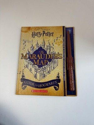 Harry Potter The Marauder's Map | Guide to Hogwarts with Light-Up Wand 1st Ed.