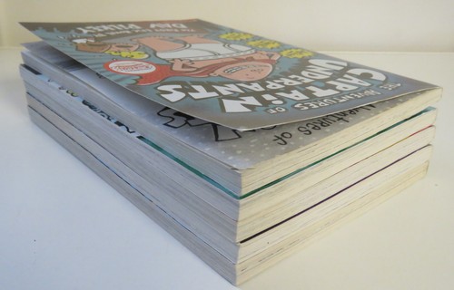 The Captain Underpants Collection Book 1 2 3 4 & 5 by Dav Pilkey No Stickers - Foto 13 di 13